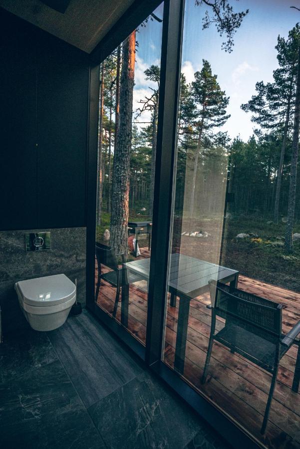 ÖÖD Hötels Rooslepa - Room#2- FIKA-with sauna Exterior foto