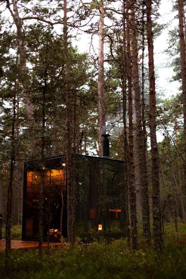ÖÖD Hötels Rooslepa - Room#2- FIKA-with sauna Exterior foto